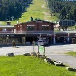 La Poule Au Pot Pieds Des Pistes Font Romeu Pyrenees 2000