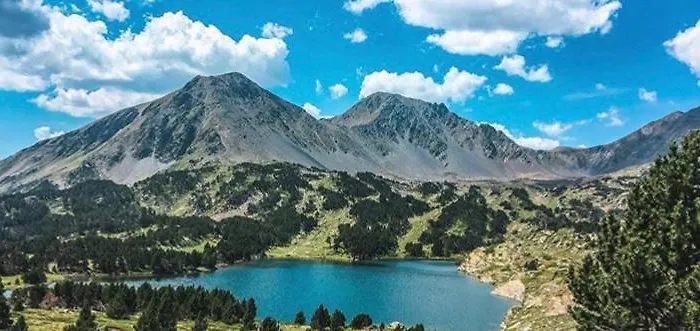 Апартаменты La Poule Au Pot Pieds Des Pistes Font Romeu Pyrenees 2000 *